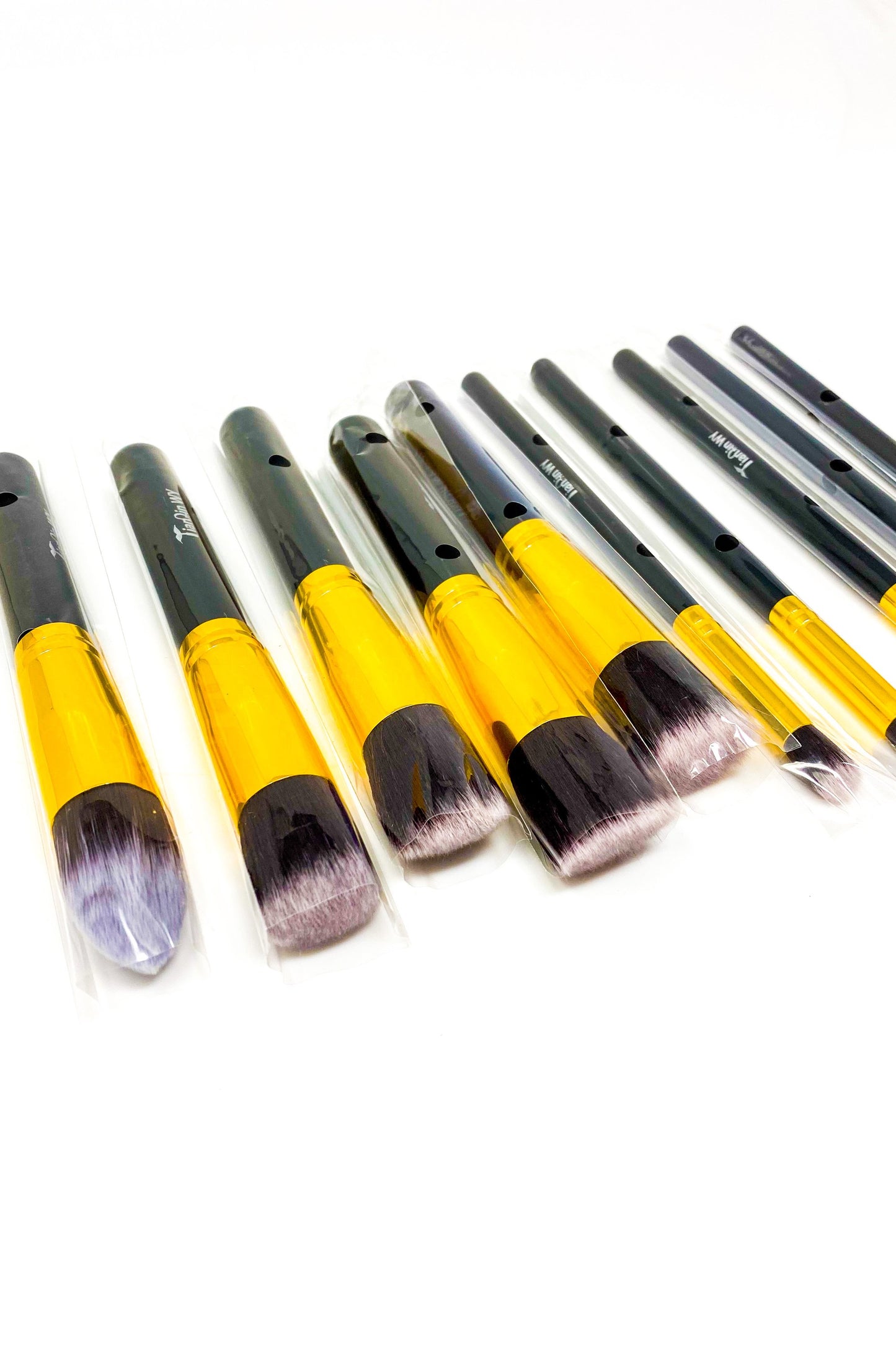 Makeup - Everything Beat 8 - 10 Piece Makeup Brush Set